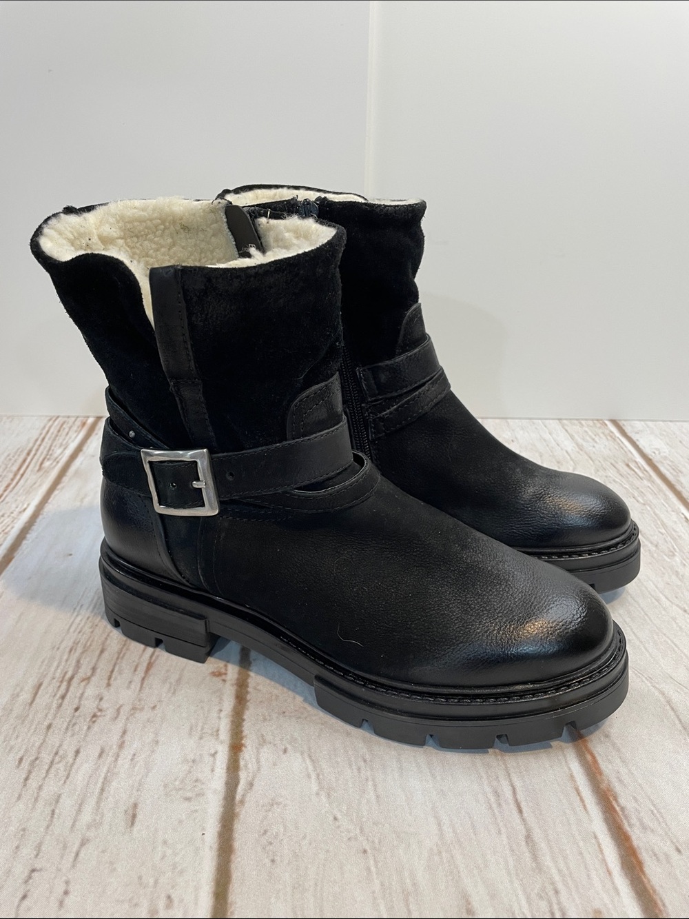 NEW Miz Mooz Bonney Black Boots Leather EU38 US 7.5-8 Lug Sole Ankle Buckle
